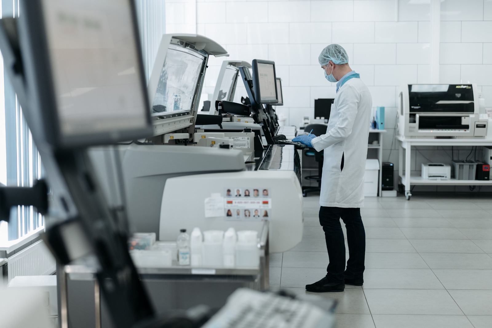 AI Investment Accelerates Healthcare Transformation as Providers Balance Innovation with Financial Sustainability