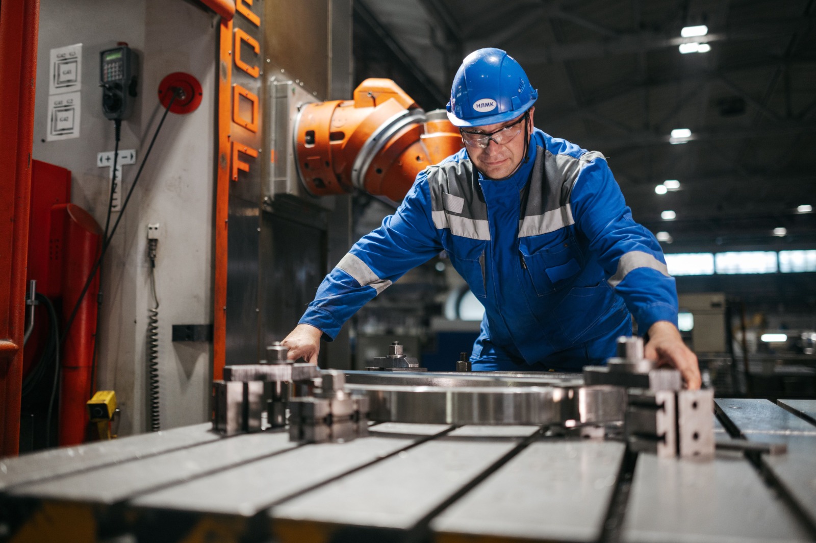 China’s Slowing Industrial Growth Raises Fresh Pressure for Policy Support as Weak Demand Weighs on Global Trade