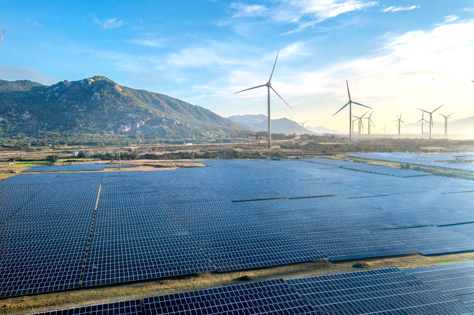 India Considers Cheaper Renewable Financing as Grid Constraints Deepen Pressure on Clean-Energy Projects