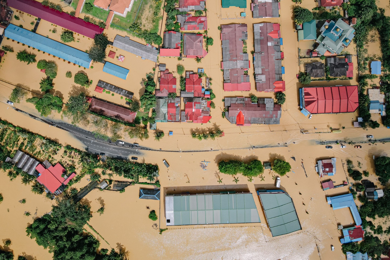 Nepal Flood Disaster Leaves More Than 1,300 Missing as Damage to Transport and Power Infrastructure Complicates Relief Effort