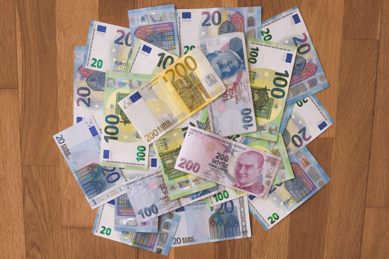 Europe’s Central Banks Brace for Greater Market Turbulence as U.S. Relations Strain